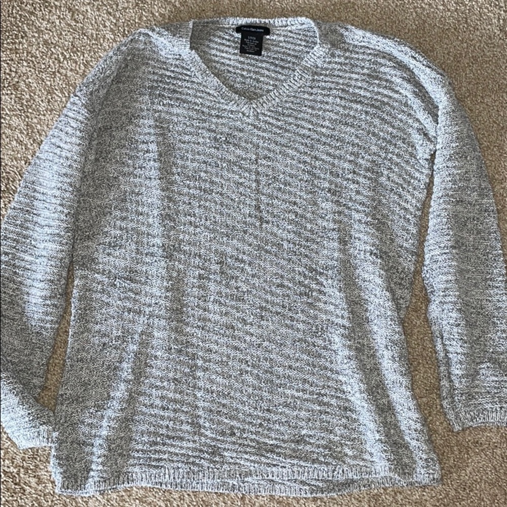 Thin Calvin Klein Jeans gray knit sweater